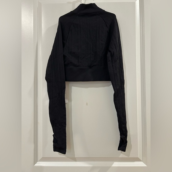 ALO Cropped Black Cable Knit Long Sleeve Top. XS. New with tags. - Picture 5 of 7